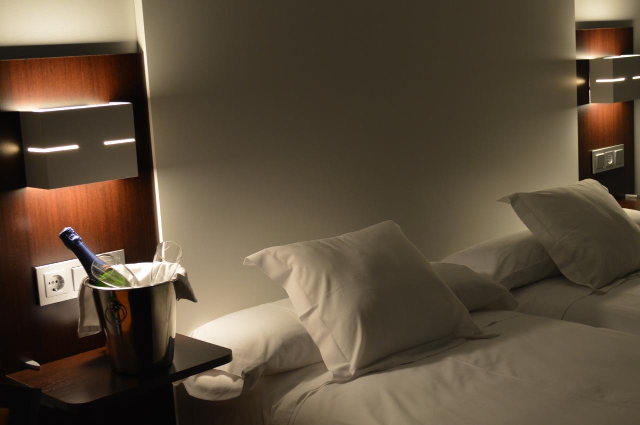 Hotel Rural Las Monteras Villanueva del Rey  Экстерьер фото
