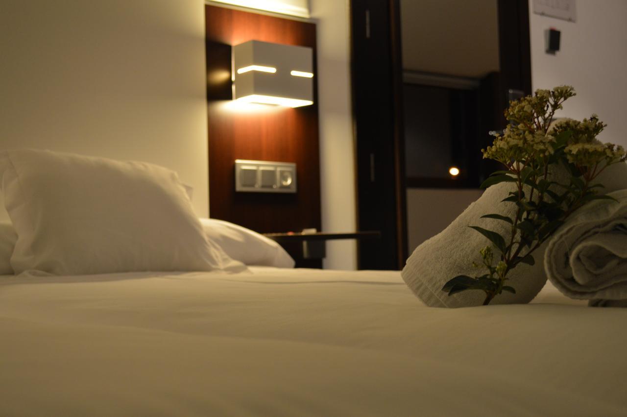 Hotel Rural Las Monteras Villanueva del Rey  Экстерьер фото