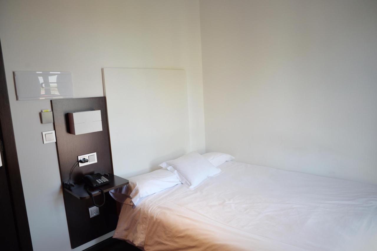 Hotel Rural Las Monteras Villanueva del Rey  Экстерьер фото